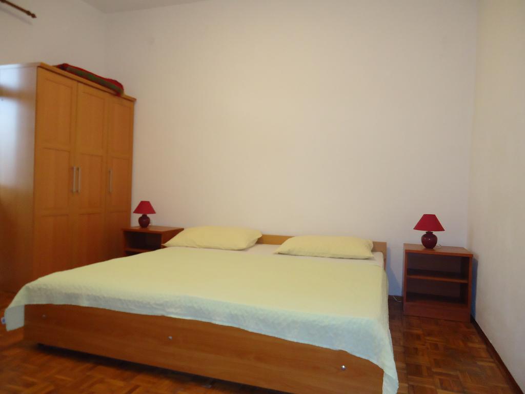 Apartments Vrsa Seline Exterior photo